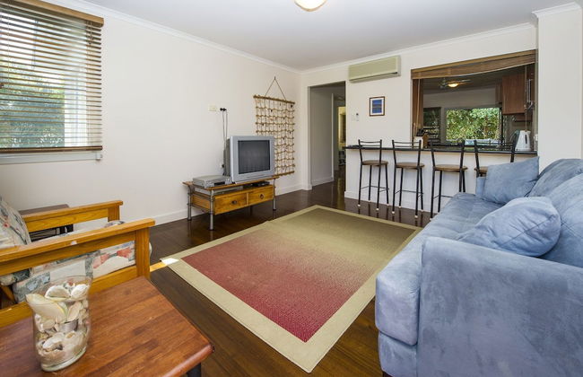 Picnic Bay Apartments Unit 4 - Photo 9