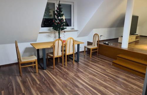 KRAICHGAU # 3-ZKB mit 100qm voll ausgestattet im DG, Monteurzimmer, Self-Check-in - Foto 21