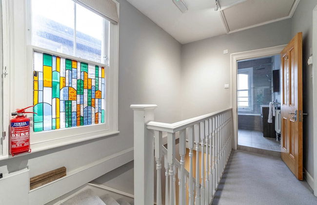 Modern 2-bed Flat in Shepherds Bush - Comfort & Style! - Foto 16