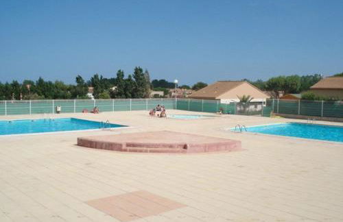 Maison avec Cour, Piscine Sécurisée, Climatisation, 3 Chambres, Proche Plage, 8 Personnes - FR-1-701-33 - Foto 1