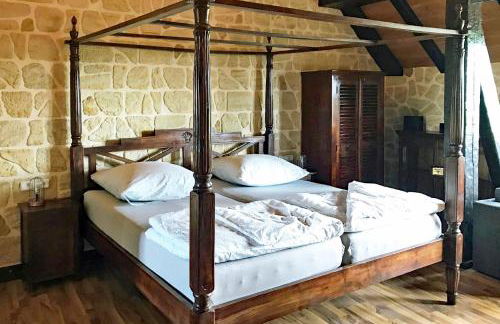 Romantische Ferienwohnung GERICHTSSTUBE im Rittergut Leppersdorf bei Radeberg für 6 Pers - Foto 2