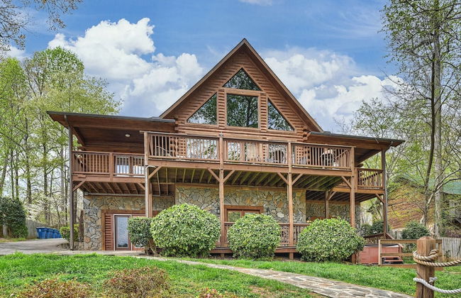 Lakeside Lodge by Avantstay Hot Tub Dock - Foto 6