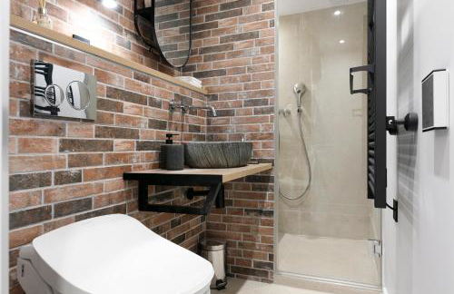 Loft Industriel avec Terrasse et Filet Suspendu à Nice Cimiez - Foto 11