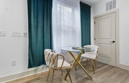 Designer East Atlanta 1BR Chic Amenities & Vibes - Photo 10