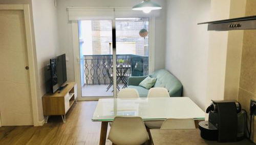 Apartamento a 50 mts playa con piscina en Blanes muy céntrico y acogedor. - Photo 2