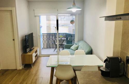 Apartamento a 50 mts playa con piscina en Blanes muy céntrico y acogedor. - Photo 2