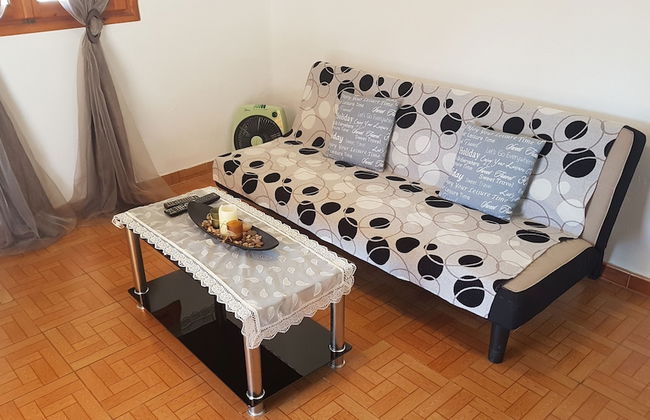 George Apartments by the Sea and Airport - Foto 10