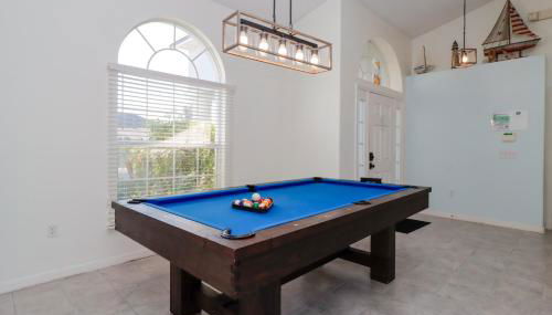 Ultimate Family Escape Near Disney - Sparkling Pool, Hot Tub & Epic Private Movie Room - Foto 5