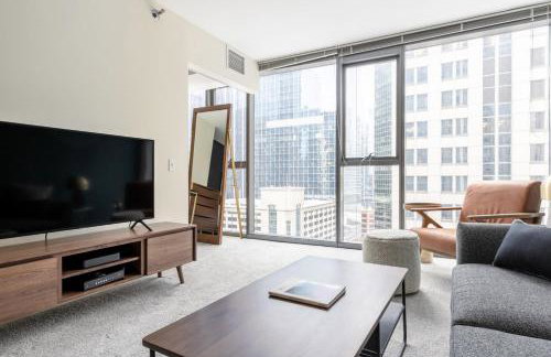 Loop 1BR w Pool Gym nr Financial District CHI-251 - Photo 3