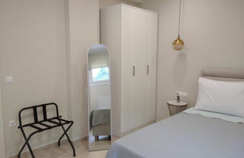 Oasis Apartments - Photo 3