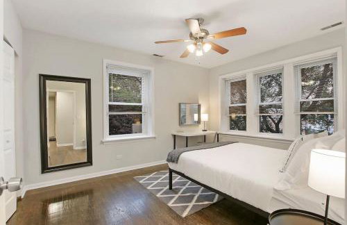 Modern & Furnished 2BR Apt with In-unit Laundry - Sunnyside 2E - Foto 11