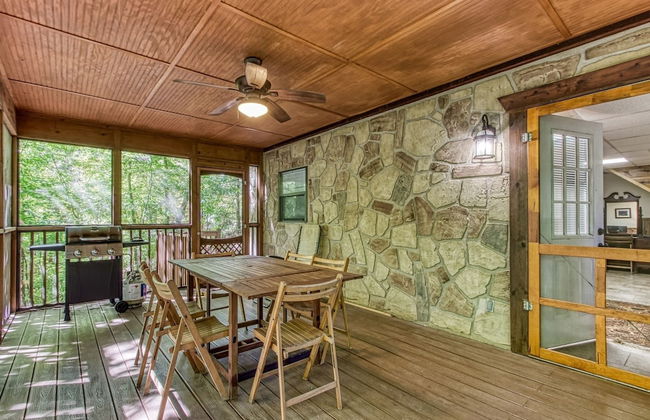 Er44 - Rising Eagle - Great Location! Close To Town! 2 Bedroom Cabin by RedAwning - Foto 20