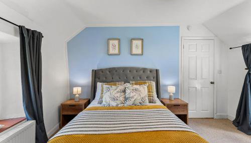 Classical Easter Cottage with Breathtaking Views - Photo 4