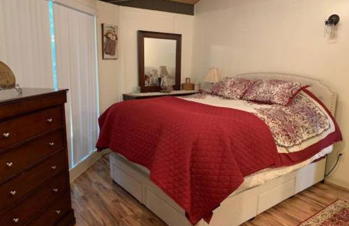 Round Cabin - 5 Min to Bedford PA - Deck - Hike- Golf - Photo 11