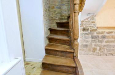 D-Day Suites - Photo 46