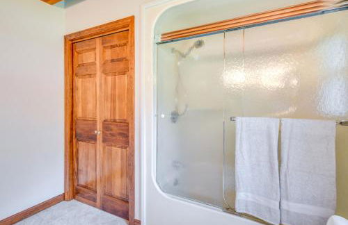 Milton Hidden Gem with Pool, Hot Tub and Fireplace! - Foto 19