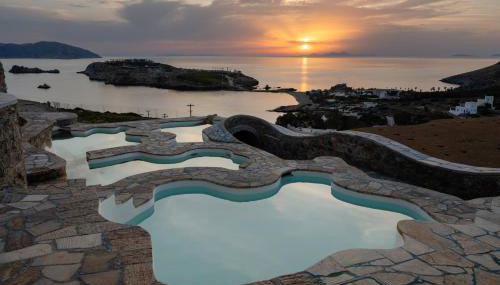 Agalia Luxury Suites - Photo 4