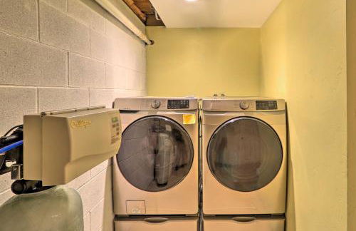 Lakeside Home with Beach about 14 Mi to Ski Area! - Foto 29