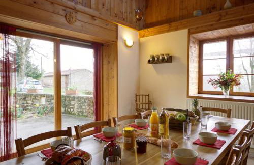 Maison en pierre avec sauna et jardin à Chalmazel - FR-1-496-39 - Foto 27