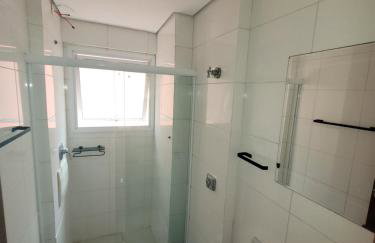 Apê 50 metros da praia com wifi e garagem - Foto 17