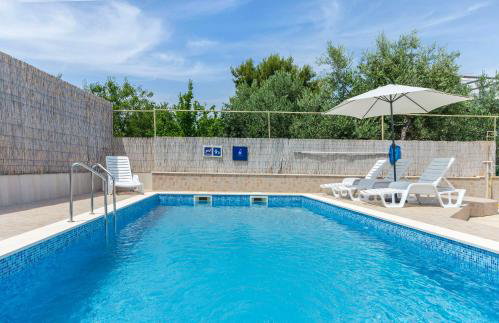 Apartments Mila Family With Pool - Photo 36