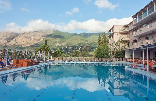 Koukounaria Hotel & Suites - Photo 71