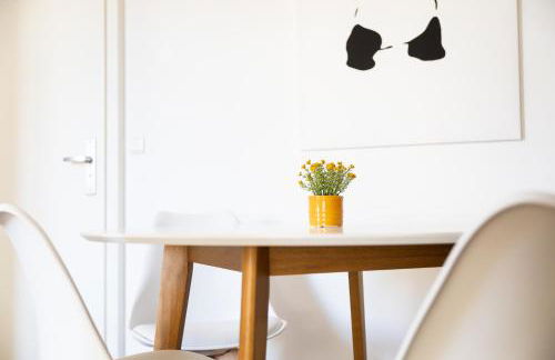 Apartments am Neuen Theater - Parkplatz nach Verfügbarkeit - Altstadt - Küche - Wifi - Powered by Ko-Living - Foto 80