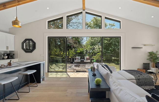 Oakland Hills Farmhouse Stunner + Game Room + Ac - Foto 15