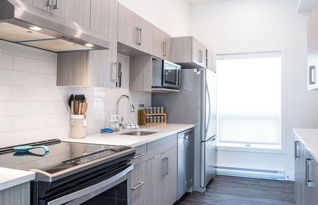 Peak Paradise by Revelstoke Vacations - Photo 8