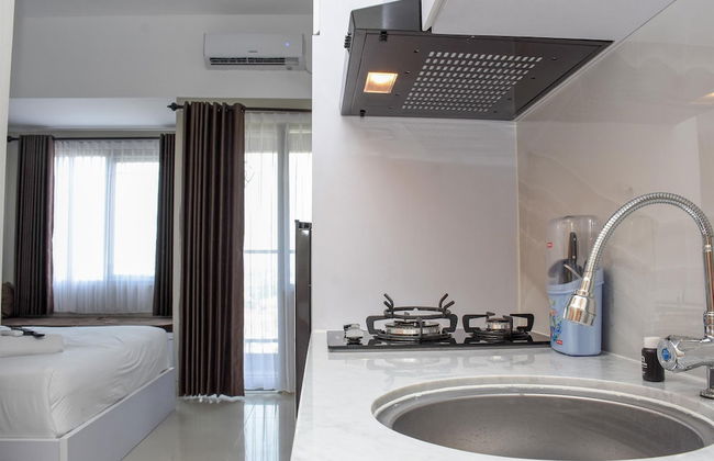 Comfort Studio at LRT City Jatibening Apartment - Photo 11