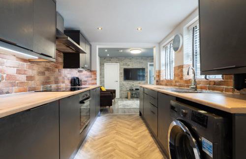 Spacious 5BR, Sleeps 10 Guests in City Centre - Foto 11