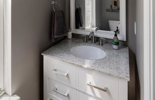 Indy Gem, Mins from Downtown with Hot Tub - Photo 32