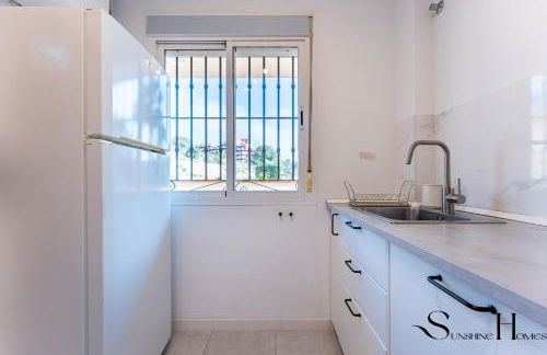 Beachside Retreat with Private Terrace - Foto 16