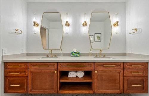 Mid-Mod Hilltop Retreat Views & Local Wildlife - Foto 33