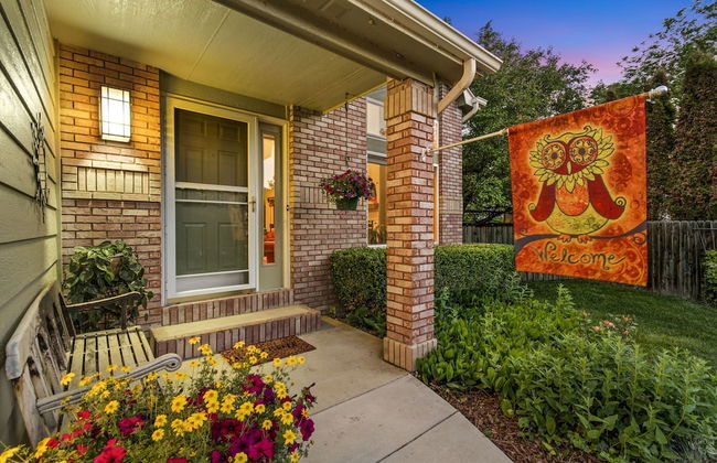 Parkside Gardens | Shady Private Yard W/ Hot Tub! - Foto 51