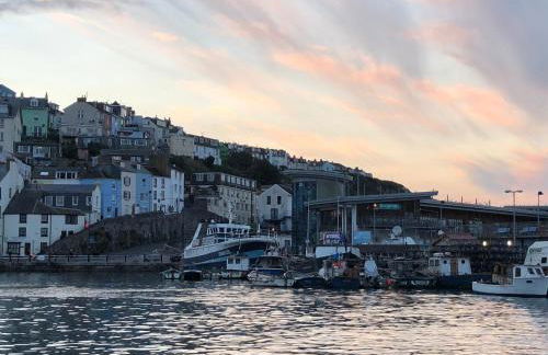 Mariners Cottage - Waters edge Fisherman's Cottage, Harbour & Sea Views & Free Dedicated Parking - Photo 49