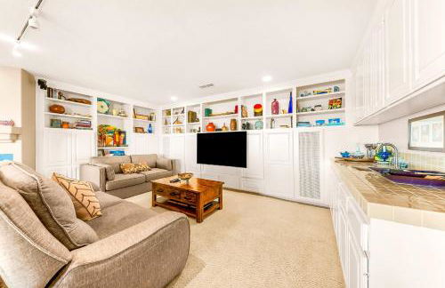 Spacious Beautiful Home with Stunning Bay Views - Foto 27