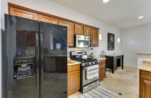 Pool, Game Room! Family-Friendly Surprise Retreat - Foto 7