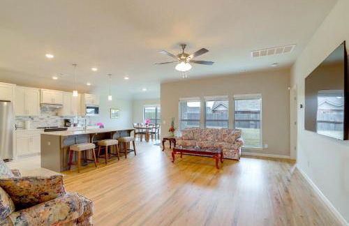 Private Yard and Patio Brand New Glenpool Getaway! - Foto 2