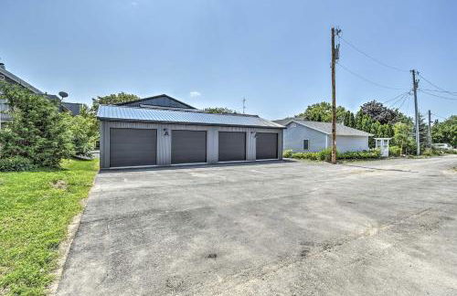 Elkhart Lake Townhome - 20 Mi to Sheboygan! - Foto 24