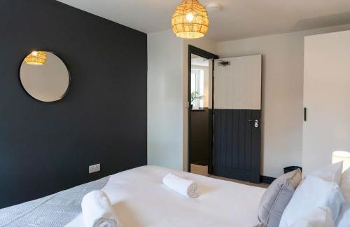 Cotswolds-Stroud-Large 9 Bed Home-Sleeps 20-Work or Leisure - Foto 19