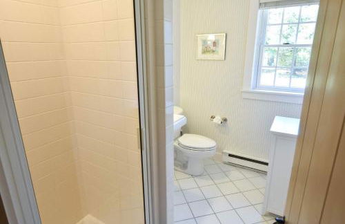 Walk to Water w Stunning Cove Views - Foto 25