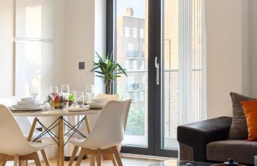 Modern Hoxton 2 Bed, 2 Bath Apartment with Balcony Sleeps 6 - Foto 3