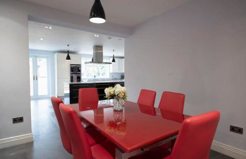 Luxury 6 bedroom house with parking - Northwood - Foto 4