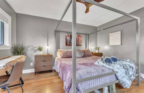 The Retreat at Wildwood - Hot Tub Theater & Deck - Foto 52