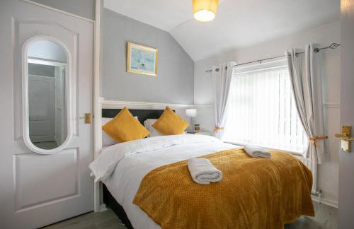 Manvers House, Rotherham for contractors, Families, free parking, Spacious, WIFI, modern - Foto 31