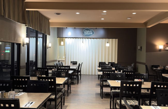 Divya Sutra Plaza and Conference Centre, Vernon, BC - Foto 65