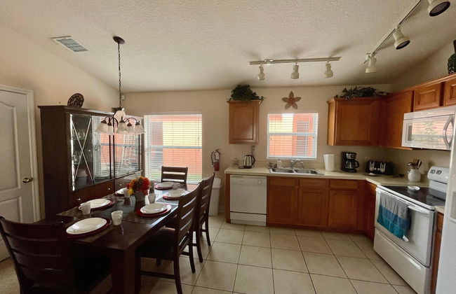 Four Bedroom Pool Home -- 289 EP -- Vusa Four Bedroom Pool Home - Foto 16