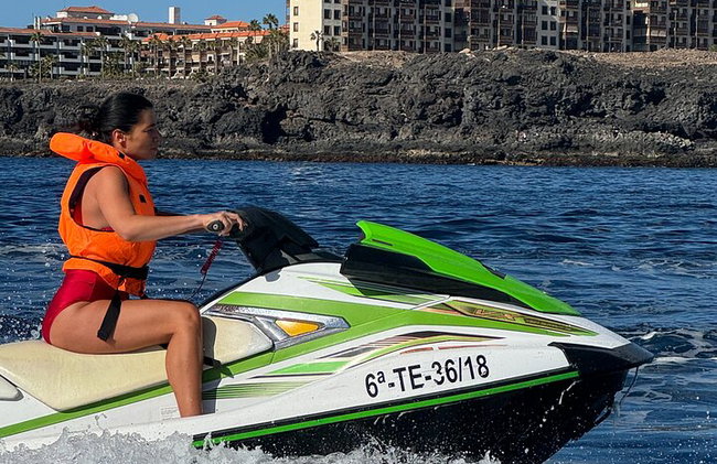 1 Person Turbo Jet Ski ride in Tenerife South with Pick Up - Photo 6