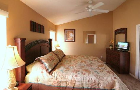 Emma Castle - private fenced home 3 miles to Disney - Foto 3